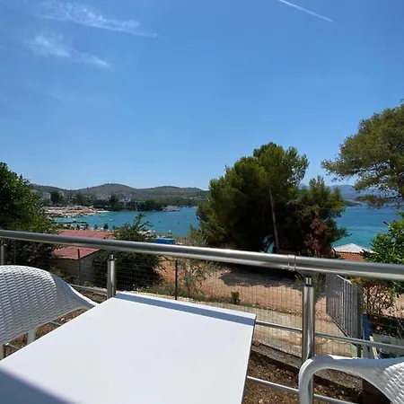 Sea View Deluxe Private Villa *